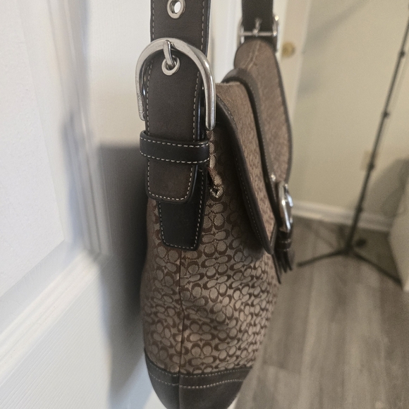 Coach Y2K BUCKLE Adjustable Strap Purse Small Signature C - Picture 6 of 17